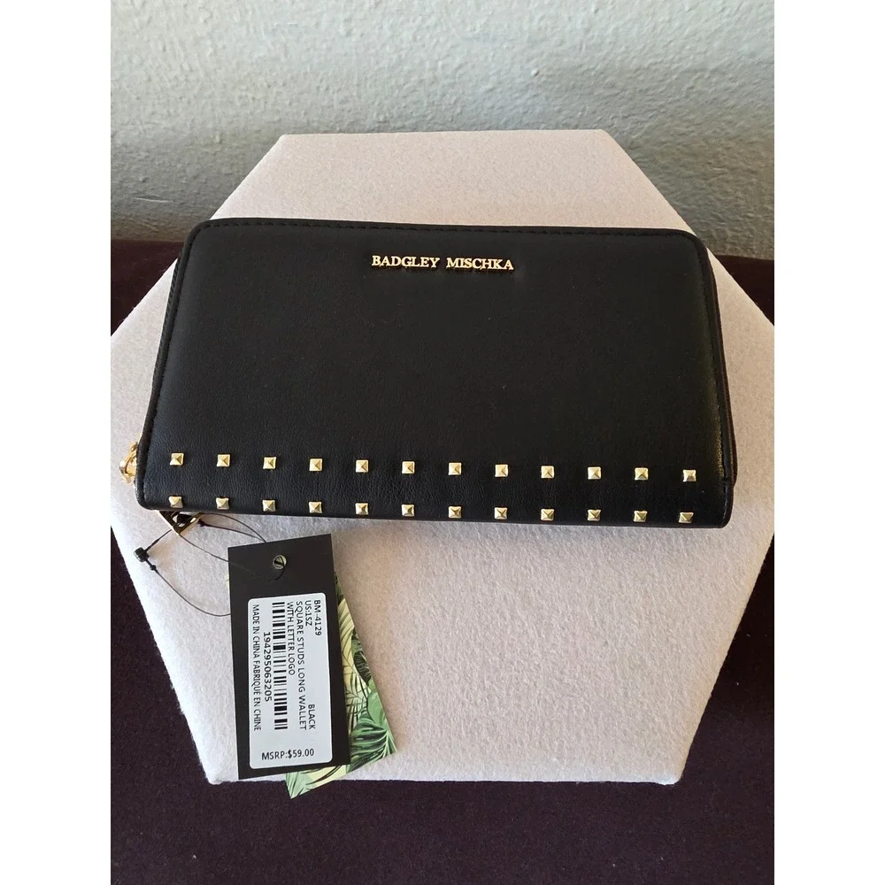 Badgley Mischka Black Square Studs Long Wallet BM-4129 Gold Logo Zip Around